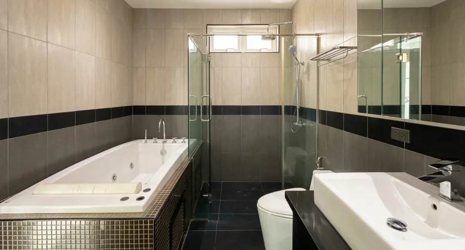 For sale 5 bedrooms house in Bang Lamung, Chonburi