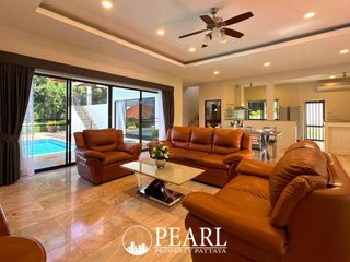 Haus zum Kauf mit 5 Zimmer in Bang Lamung, Chonburi