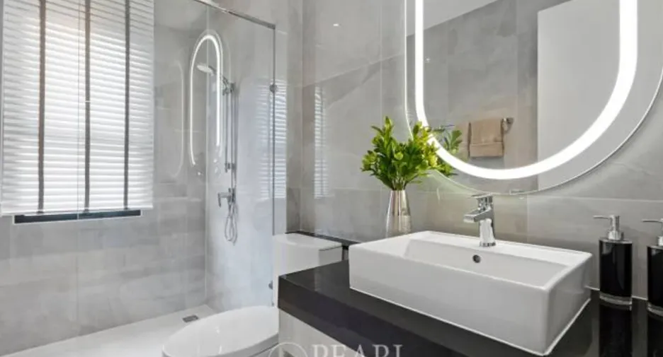 Haus zum Kauf mit 4 Zimmer in Bang Lamung, Chonburi