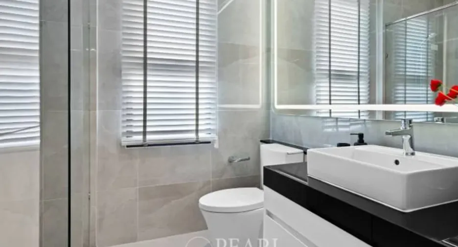 Haus zum Kauf mit 4 Zimmer in Bang Lamung, Chonburi