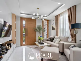 Haus zum Kauf mit 4 Zimmer in Bang Lamung, Chonburi