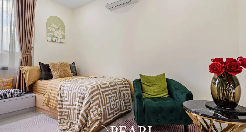 For sale 4 bedrooms house in Bang Lamung, Chonburi