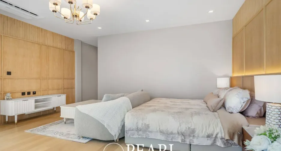 Haus zum Kauf mit 5 Zimmer in Bang Lamung, Chonburi