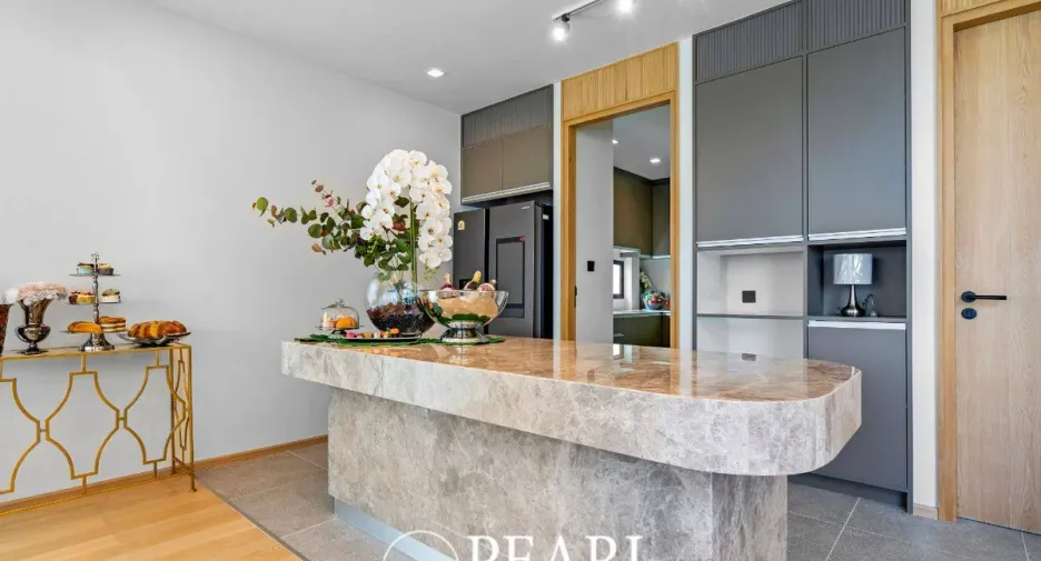 Haus zum Kauf mit 5 Zimmer in Bang Lamung, Chonburi