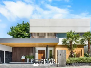 Haus zum Kauf mit 5 Zimmer in Bang Lamung, Chonburi