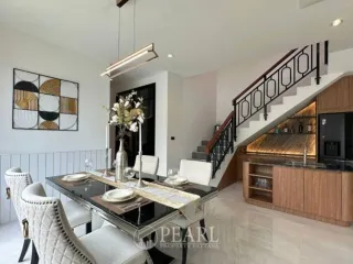 For sale 3 bedrooms townhouse in Bang Lamung, Chonburi