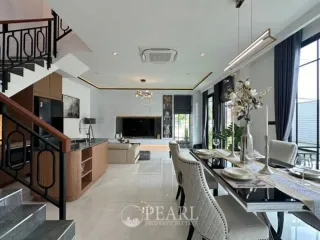 For sale 3 bedrooms townhouse in Bang Lamung, Chonburi