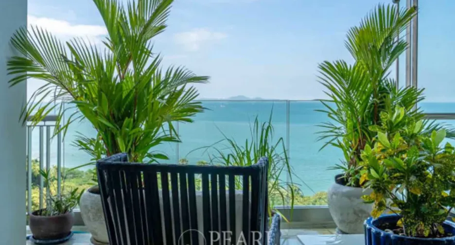 For sale 3 bedrooms condo in Bang Lamung, Chonburi