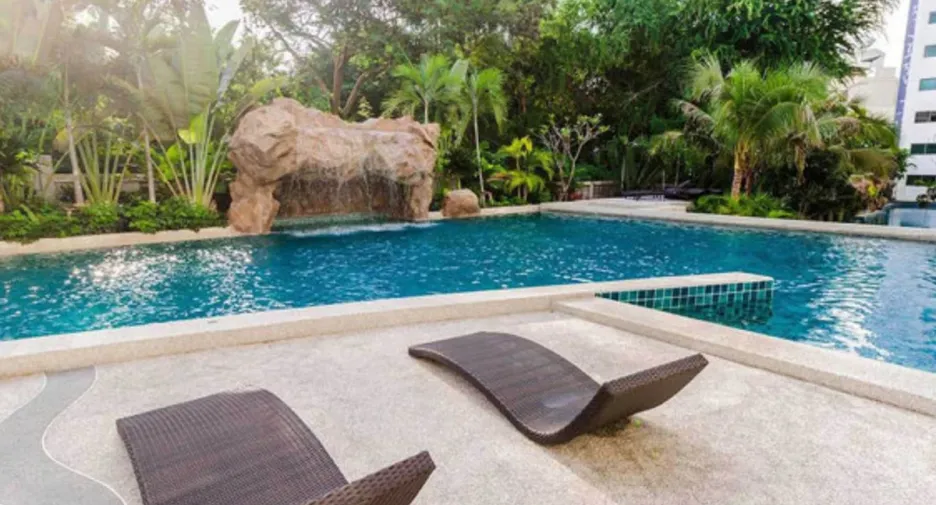 For sale 2 bedrooms condo in Bang Lamung, Chonburi