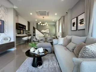 For sale 4 ベッドルーム house in Bang Lamung, Chonburi