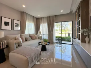 For sale 4 ベッドルーム house in Bang Lamung, Chonburi