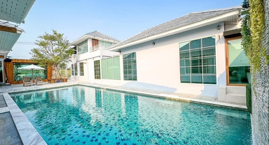 Haus zum Kauf mit 10 Zimmer in Sattahip, Chonburi