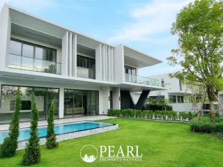 For sale 4 bedrooms house in Bang Lamung, Chonburi