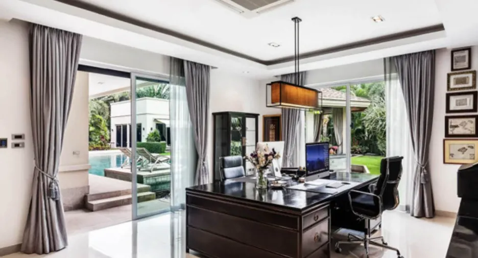Casa en venta de 8 habitaciones en Bang Lamung, Chonburi