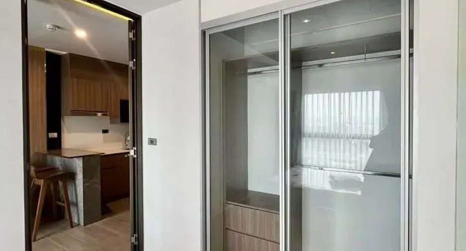For sale 1 bed condo in Bang Phlat, Bangkok