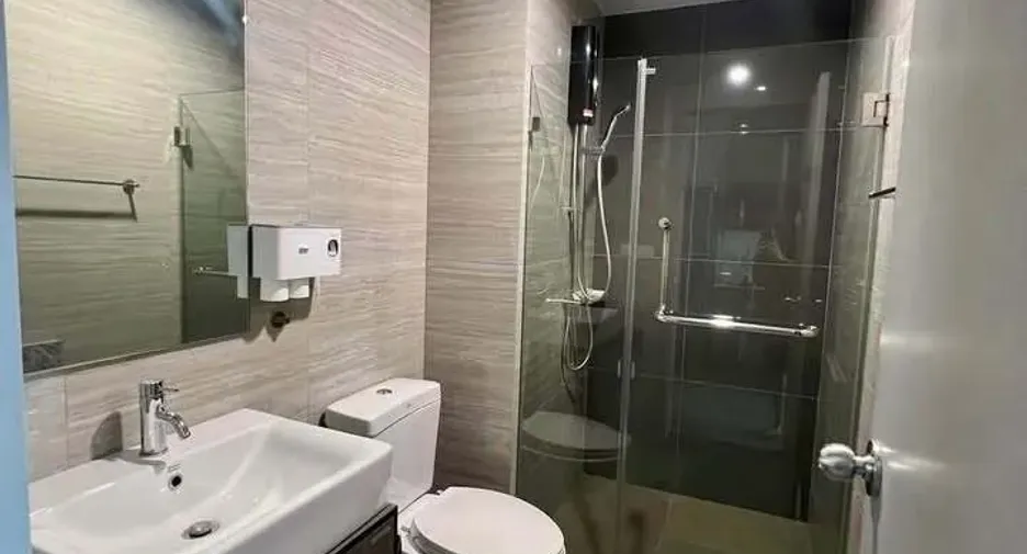 For sale 1 bed condo in Bang Phlat, Bangkok