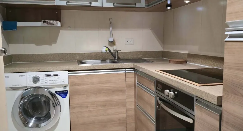 For rent 2 bedrooms condo in Watthana, Bangkok
