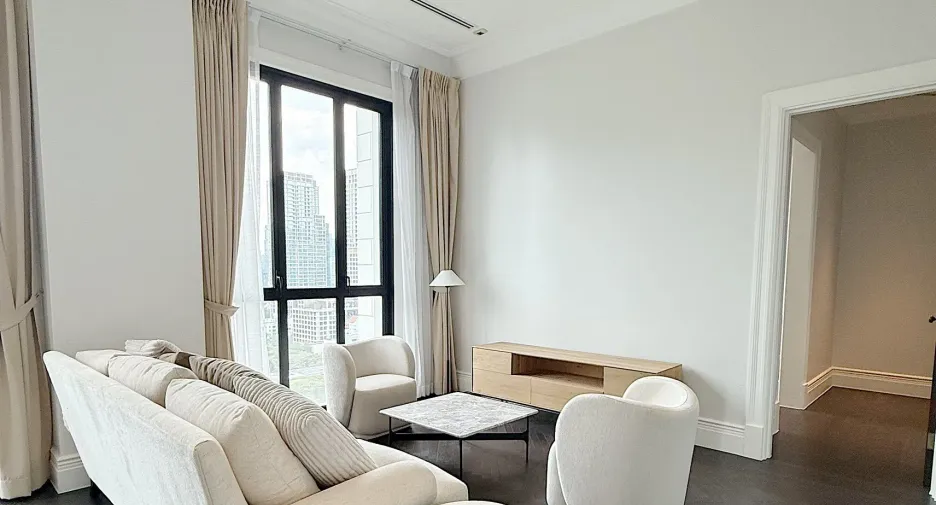 For sale and for rent 2 bedrooms condo in Pathum Wan, Bangkok