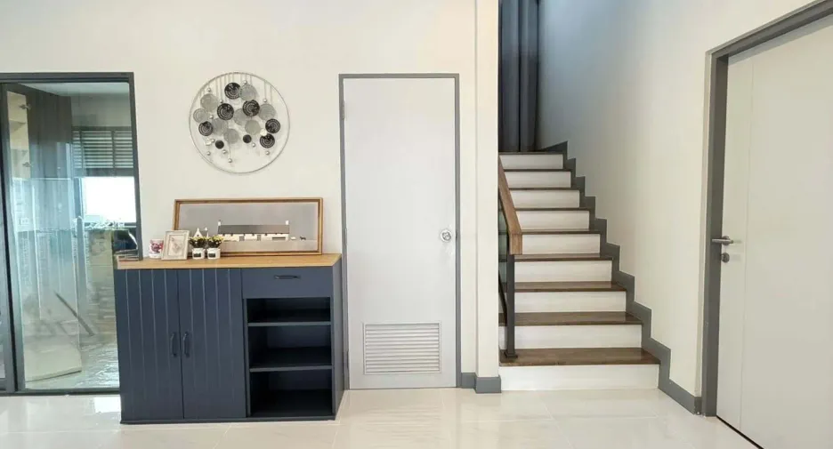 出租 4 卧室 独立屋 在 Bang Phli, Samut Prakan