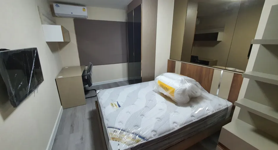 For sale and for rent 2 bedrooms condo in Yan Nawa, Bangkok
