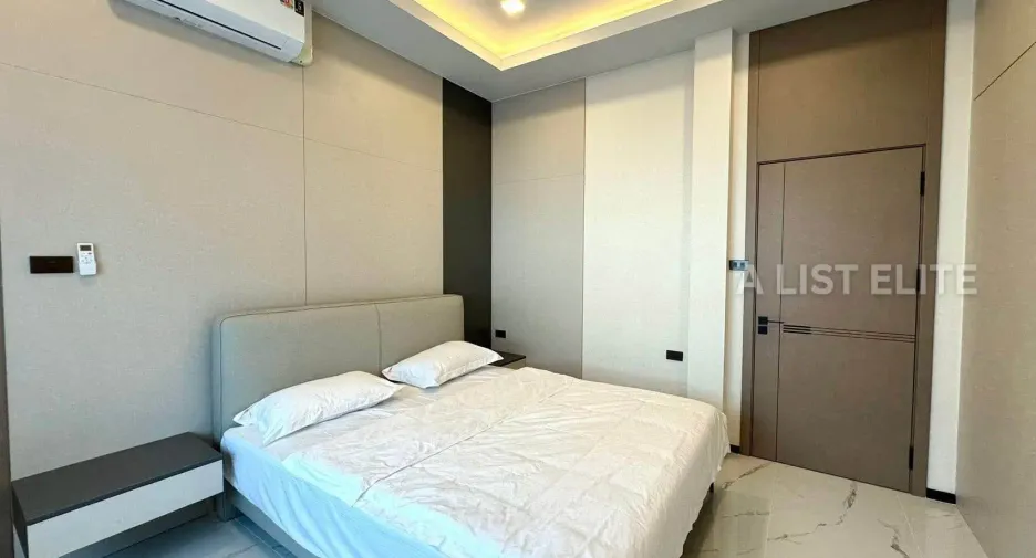 For rent 5 bedrooms house in Bang Lamung, Chonburi