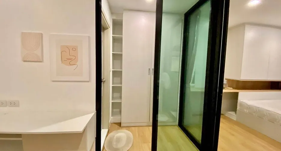 For rent 1 bed condo in Mueang Samut Prakan, Samut Prakan