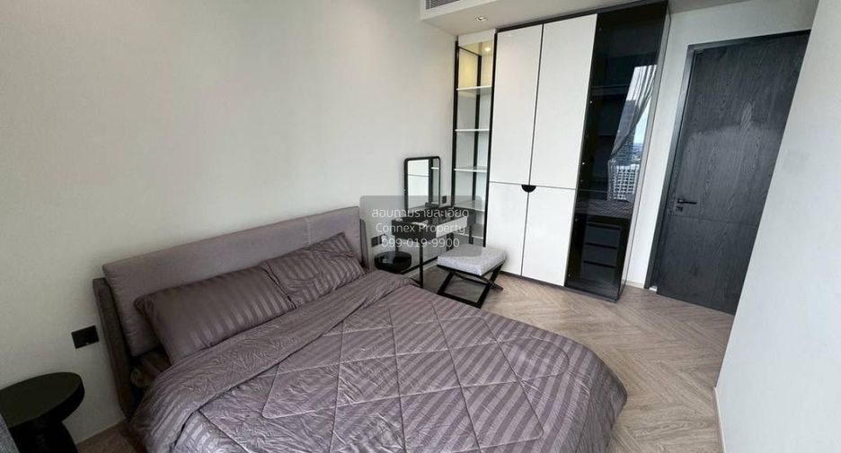 For rent 2 bedrooms condo in Khlong San, Bangkok
