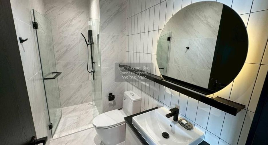 For rent 2 bedrooms condo in Khlong San, Bangkok