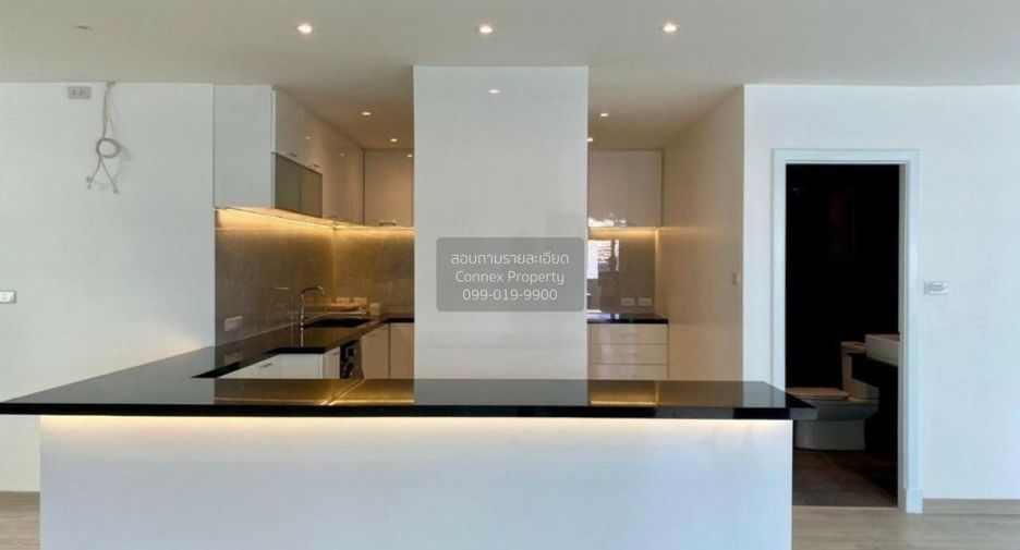 For rent 2 ベッドルーム condo in Bang Rak, Bangkok