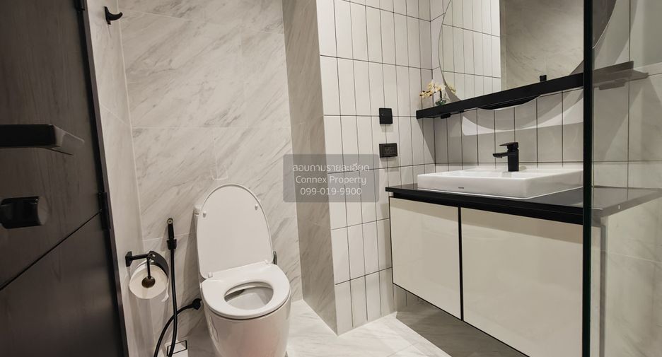 For rent 2 bedrooms condo in Khlong San, Bangkok