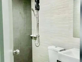 For sale 2 bedrooms condo in Bang Phlat, Bangkok