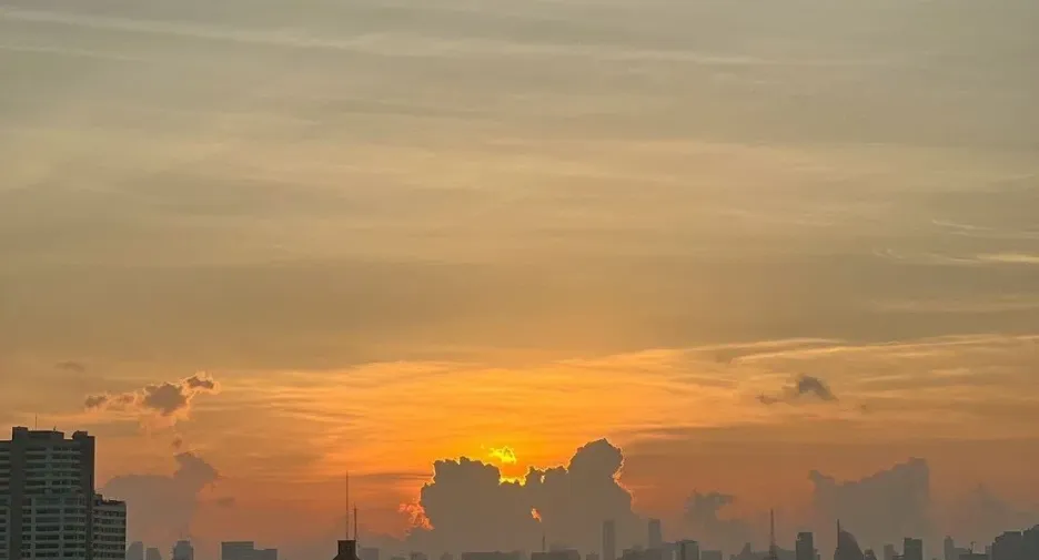 Wohnung zum Kauf mit 2 Zimmer in Bang Phlat, Bangkok