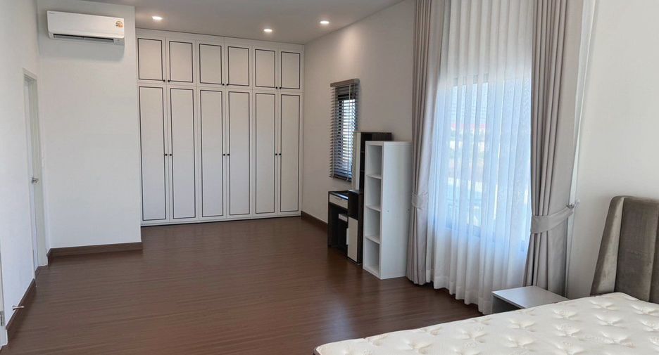 Haus zur Miete mit 4 Zimmer in Bang Phli, Samut Prakan