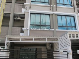 For Rent 3 Bedroom House In Bang Lamung, Chonburi