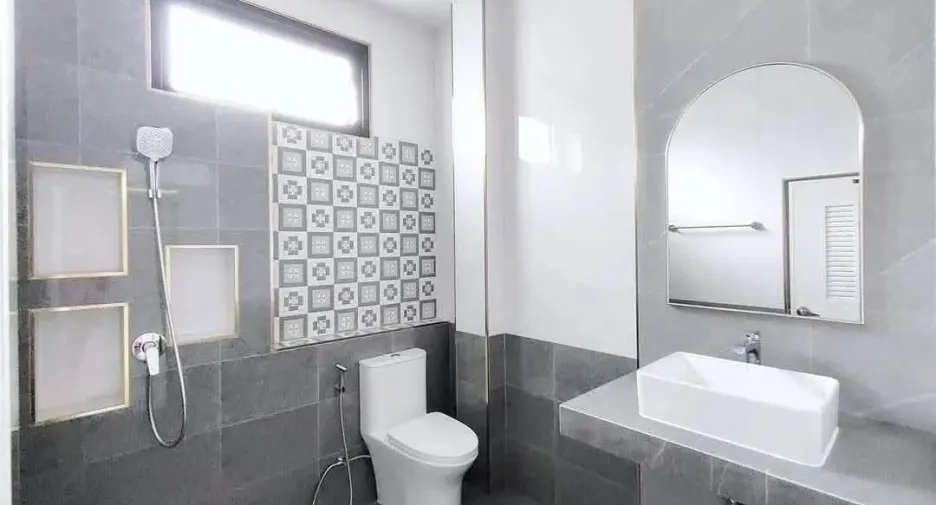 For sale 3 bedrooms house in Mueang Surat Thani, Surat Thani