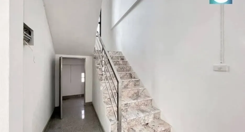 For sale 3 bedrooms house in Mueang Surat Thani, Surat Thani
