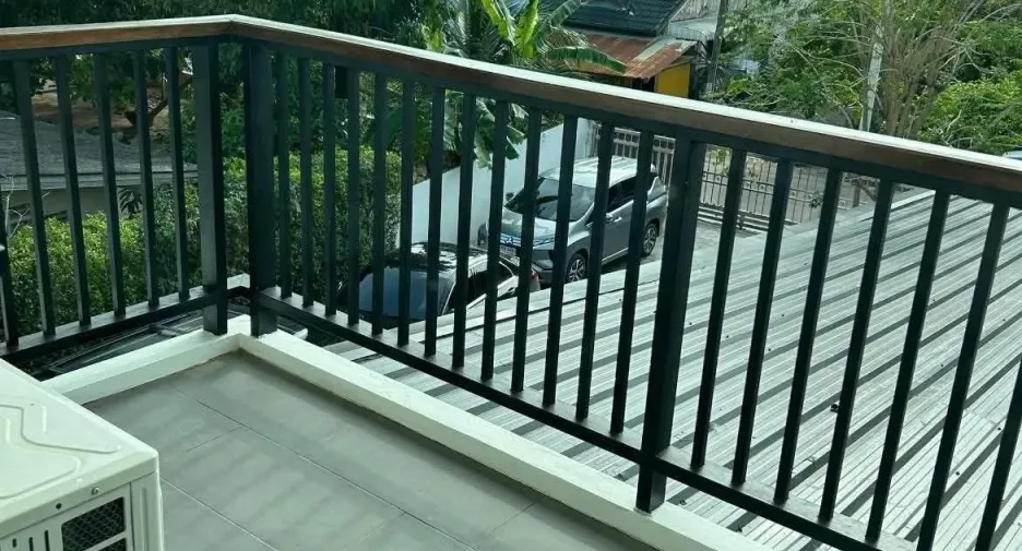 For sale 5 bedrooms house in Mueang Surat Thani, Surat Thani