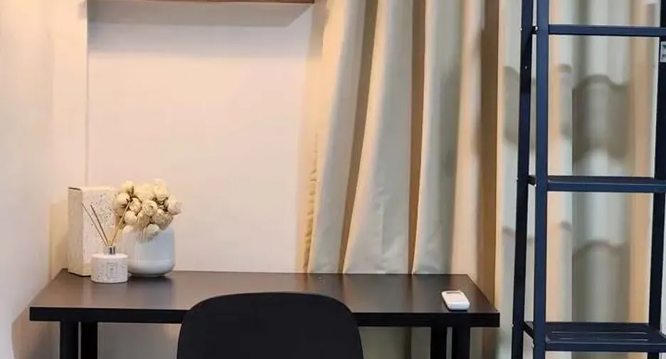 For rent 6 bedrooms house in Huai Khwang, Bangkok