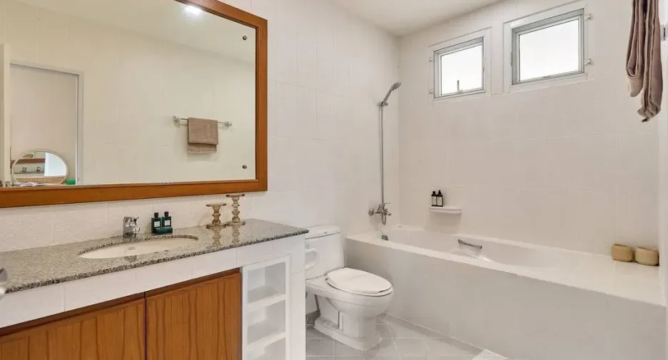 For sale and for rent 4 bedrooms house in Mueang Chiang Mai, Chiang Mai