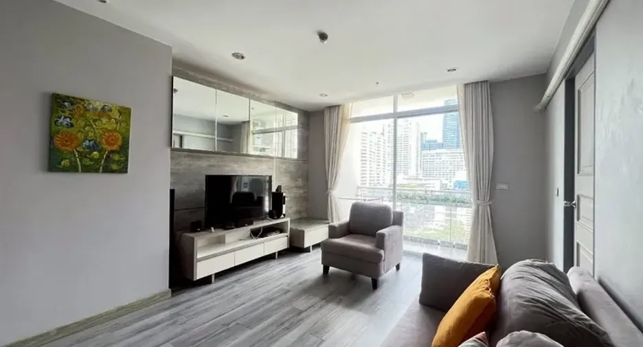For rent 2 bedrooms condo in Watthana, Bangkok