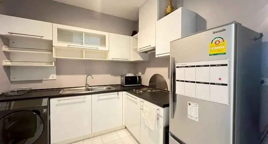 For rent 2 bedrooms condo in Watthana, Bangkok