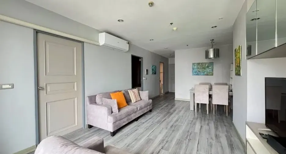 For rent 2 bedrooms condo in Watthana, Bangkok