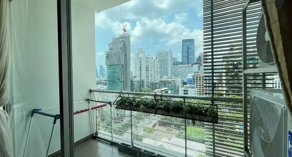 For rent 2 bedrooms condo in Watthana, Bangkok