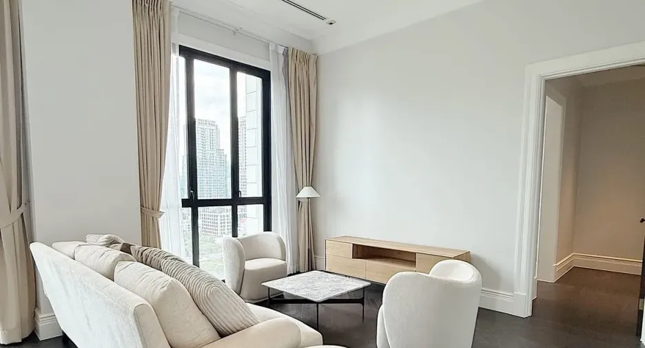 Condo en alquiler y en venta de 2 habitaciones en Pathum Wan, Bangkok