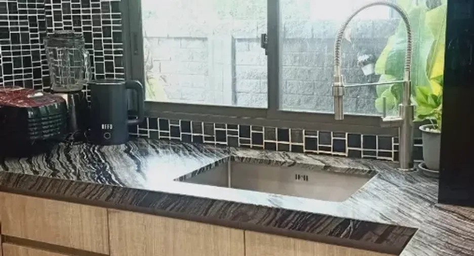 For rent and for sale 5 bedrooms house in Khan Na Yao, Bangkok