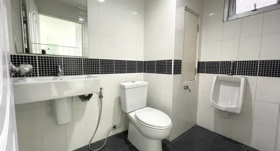 For rent office in Watthana, Bangkok