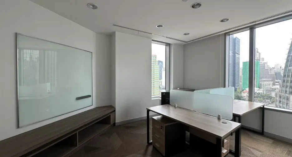 For rent office in Khlong Toei, Bangkok