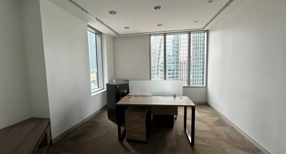 For rent office in Khlong Toei, Bangkok