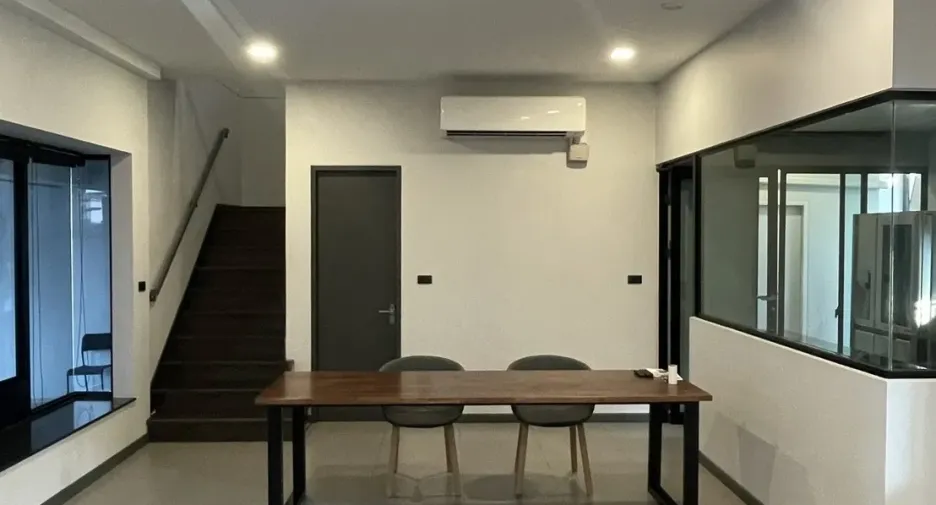 For sale 3 ベッドルーム townhouse in Bang Phli, Samut Prakan