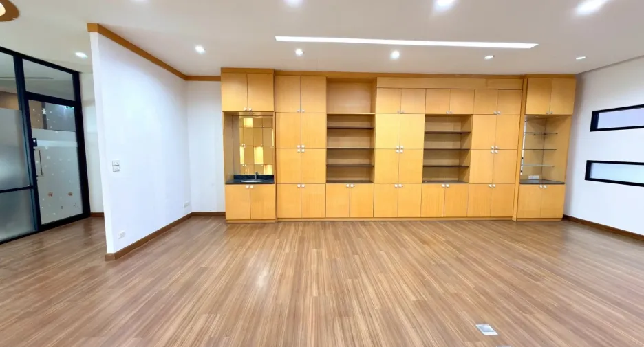 For rent office in Watthana, Bangkok